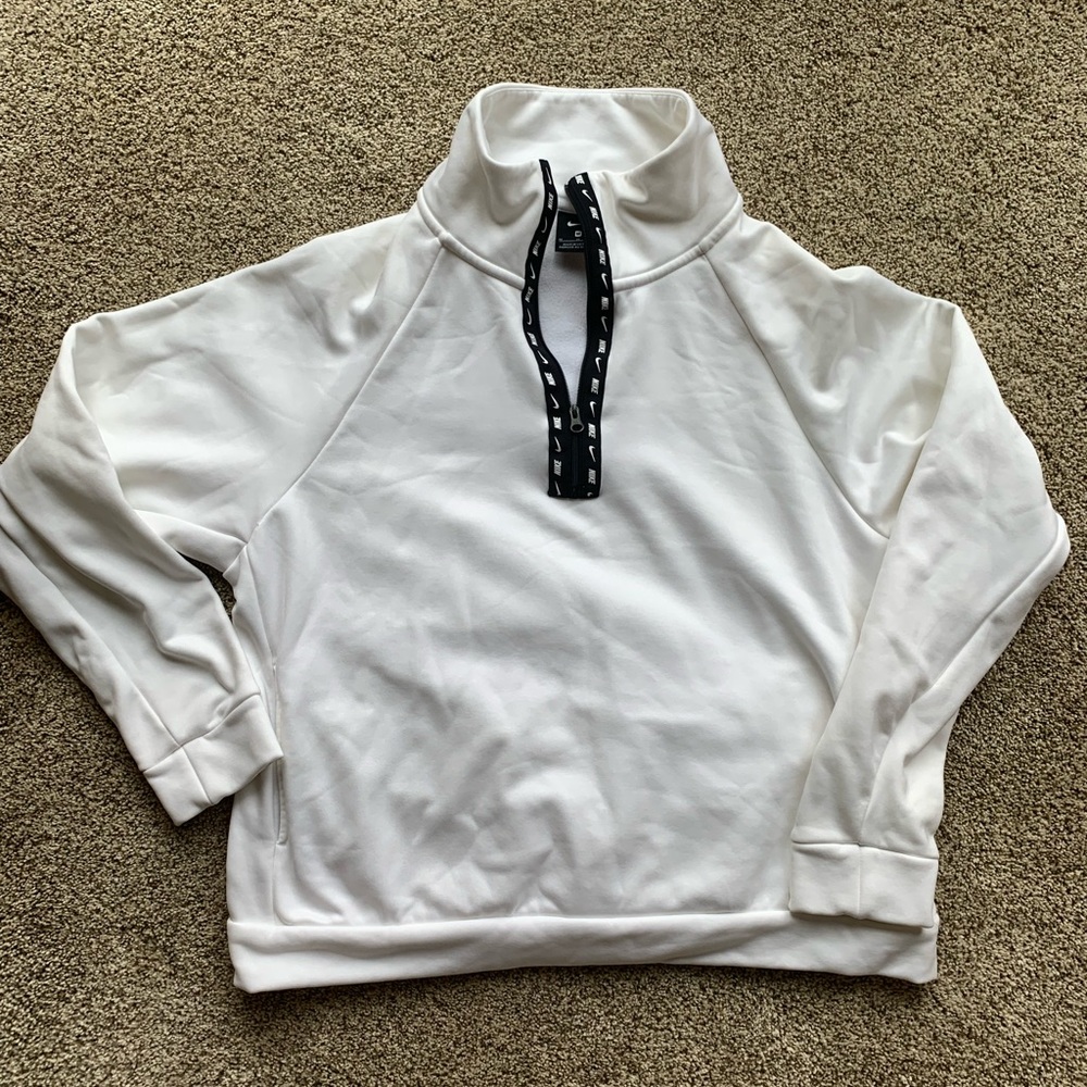 Nike quarter zip, great condition, size medium